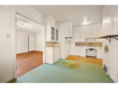 4635 4637 N Congress Avenue Portland OR 97217