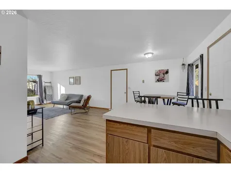 1336 S 7th Street Cottage Grove OR 97424