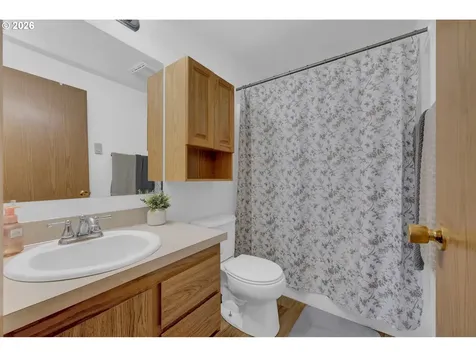1336 S 7th Street Cottage Grove OR 97424