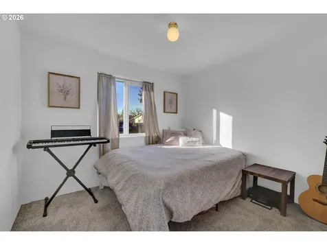 1336 S 7th Street Cottage Grove OR 97424