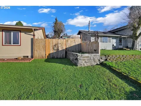 1336 S 7th Street Cottage Grove OR 97424