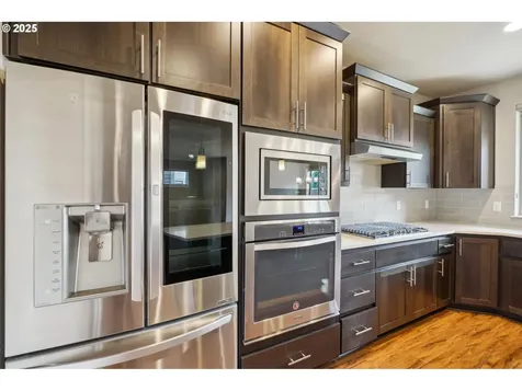 15601 NE 107th Street Vancouver WA 98682