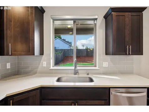 15601 NE 107th Street Vancouver WA 98682