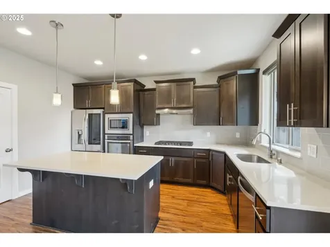 15601 NE 107th Street Vancouver WA 98682