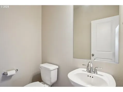 15601 NE 107th Street Vancouver WA 98682