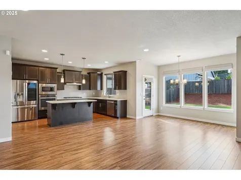 15601 NE 107th Street Vancouver WA 98682