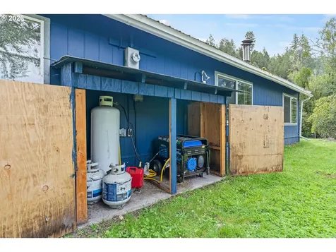 50156 Myrtle Creek Road Myrtle Point OR 97458