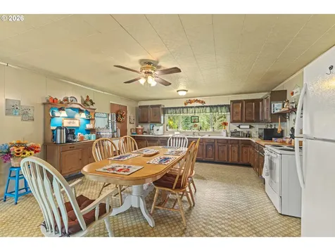 50156 Myrtle Creek Road Myrtle Point OR 97458