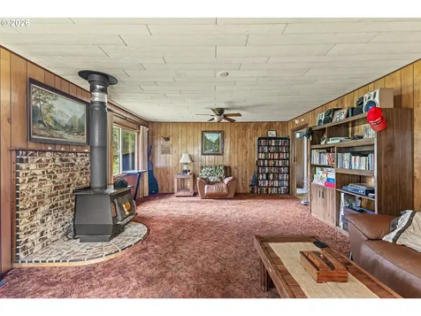 50156 Myrtle Creek Road Myrtle Point OR 97458