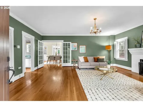 5929 SW Taylor Street Portland OR 97221