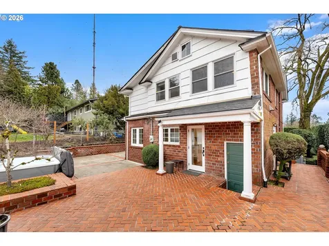 5929 SW Taylor Street Portland OR 97221