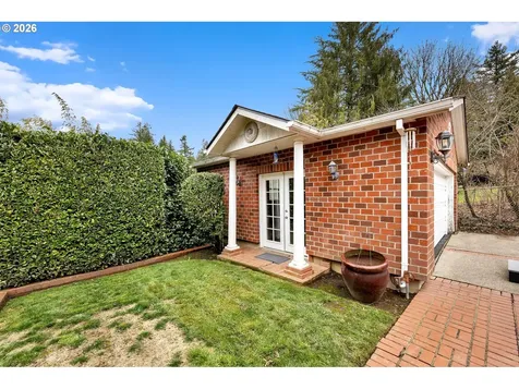 5929 SW Taylor Street Portland OR 97221
