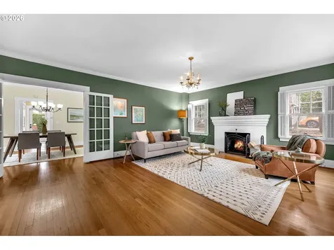5929 SW Taylor Street Portland OR 97221