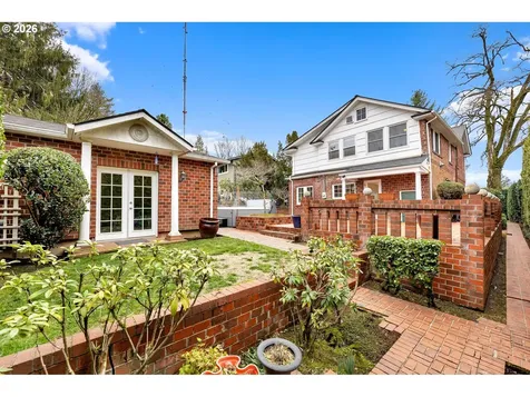 5929 SW Taylor Street Portland OR 97221