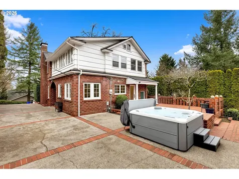5929 SW Taylor Street Portland OR 97221