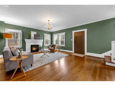 5929 SW Taylor Street Portland OR 97221