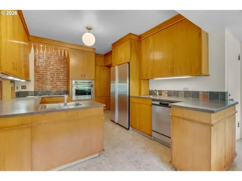 14209 SE Oatfield Road Milwaukie OR 97267