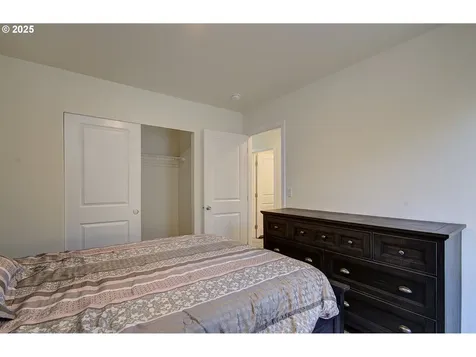 1203 W 17th Avenue La Center WA 98629