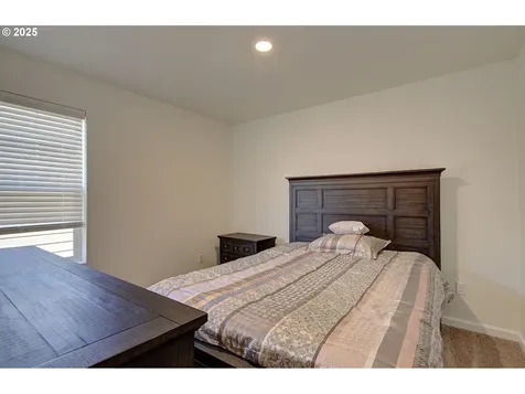 1203 W 17th Avenue La Center WA 98629