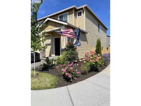 1203 W 17th Avenue La Center WA 98629