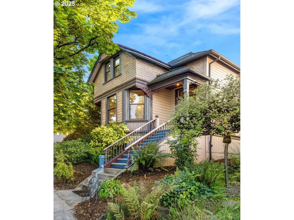 3635 S Corbett Avenue Portland OR 97239