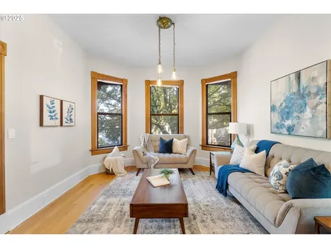 3635 S Corbett Avenue Portland OR 97239