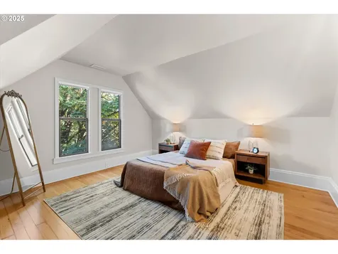 3635 S Corbett Avenue Portland OR 97239