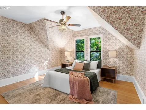 3635 S Corbett Avenue Portland OR 97239