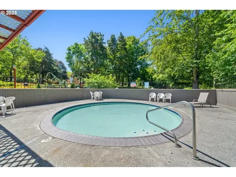1630 NW Eastbrook Court Beaverton OR 97006