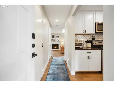 1630 NW Eastbrook Court Beaverton OR 97006