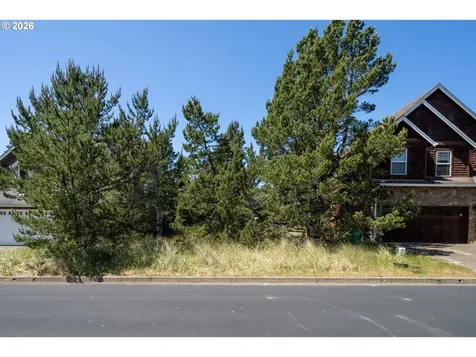 9500 Dory Pointe Loop Pacific City OR 97135