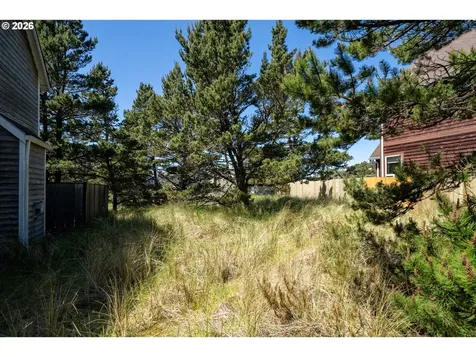 9500 Dory Pointe Loop Pacific City OR 97135