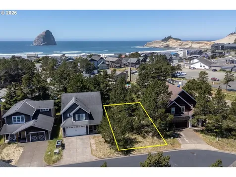 9500 Dory Pointe Loop Pacific City OR 97135