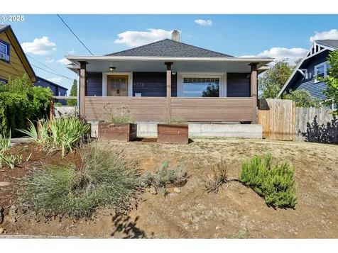5723 NE 16th Avenue Portland OR 97211