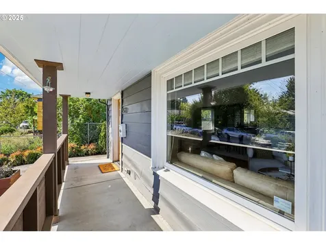 5723 NE 16th Avenue Portland OR 97211