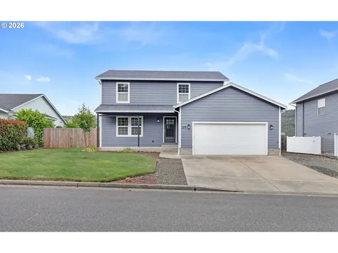 179 Rainbow Ridge Avenue Roseburg OR 97471
