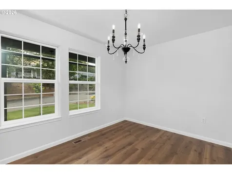 179 Rainbow Ridge Avenue Roseburg OR 97471
