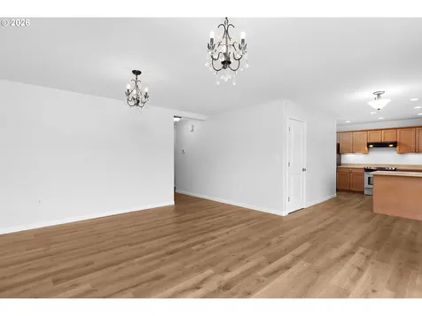 179 Rainbow Ridge Avenue Roseburg OR 97471