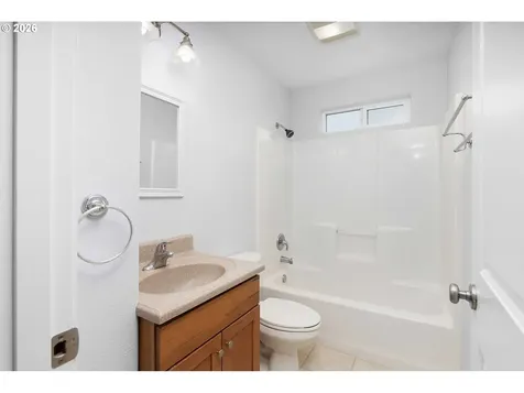179 Rainbow Ridge Avenue Roseburg OR 97471