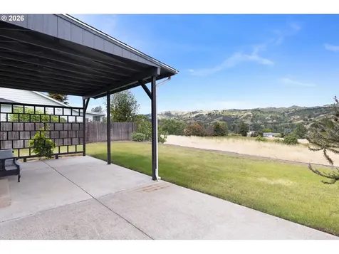 179 Rainbow Ridge Avenue Roseburg OR 97471