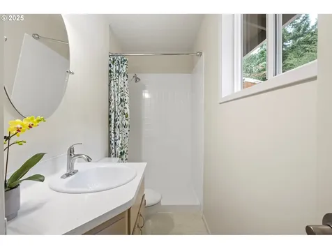 3835 Onyx Street Eugene OR 97405