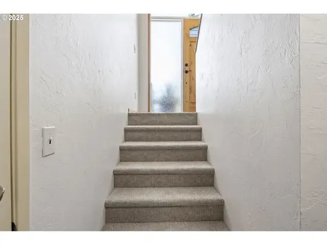 3835 Onyx Street Eugene OR 97405