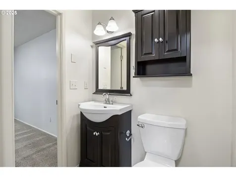 3835 Onyx Street Eugene OR 97405