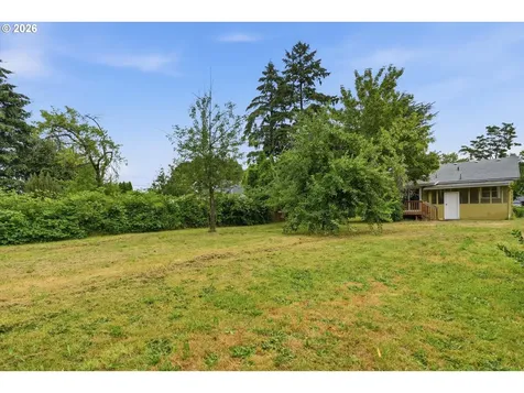 2121 SE 89th Avenue Portland OR 97216