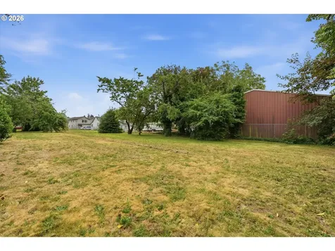 2121 SE 89th Avenue Portland OR 97216