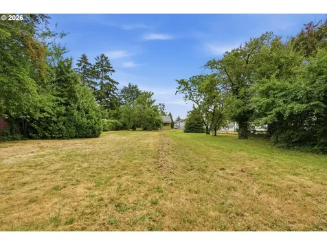 2121 SE 89th Avenue Portland OR 97216