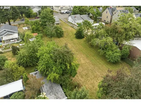 2121 SE 89th Avenue Portland OR 97216