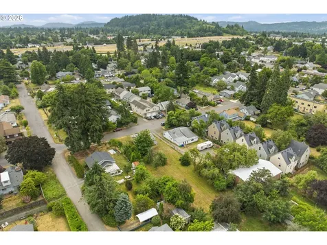2121 SE 89th Avenue Portland OR 97216