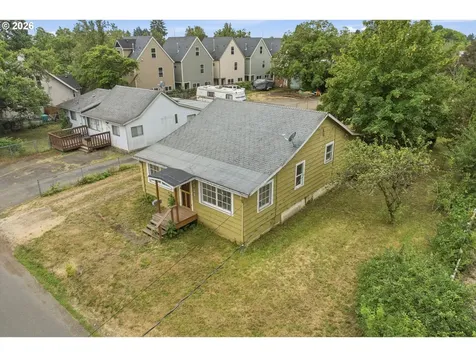 2121 SE 89th Avenue Portland OR 97216