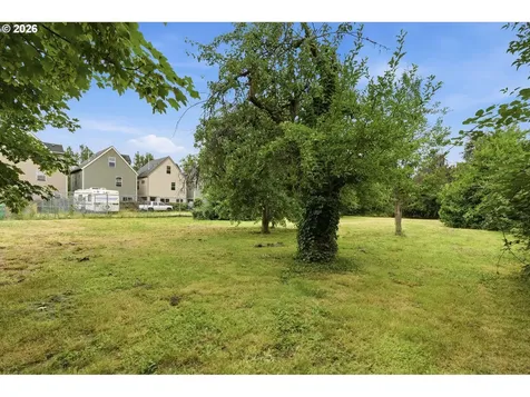2121 SE 89th Avenue Portland OR 97216